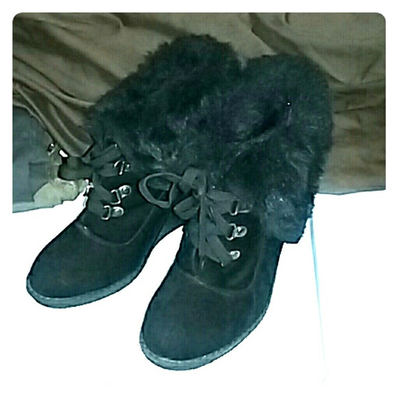 Black fur fold down booties - Picture 1 of 5